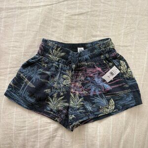NWT Girls 6/7 Tropical Shorts